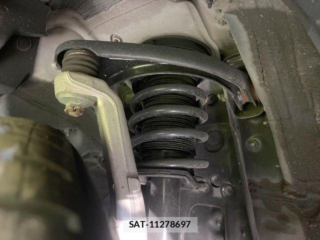 Toyota CROWN SEDAN 2018-04 8524162-19