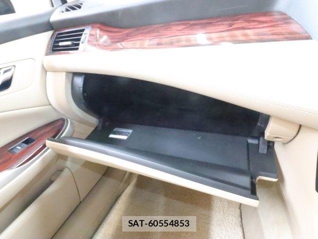 Toyota CROWN SEDAN 2011-01 8524182-27