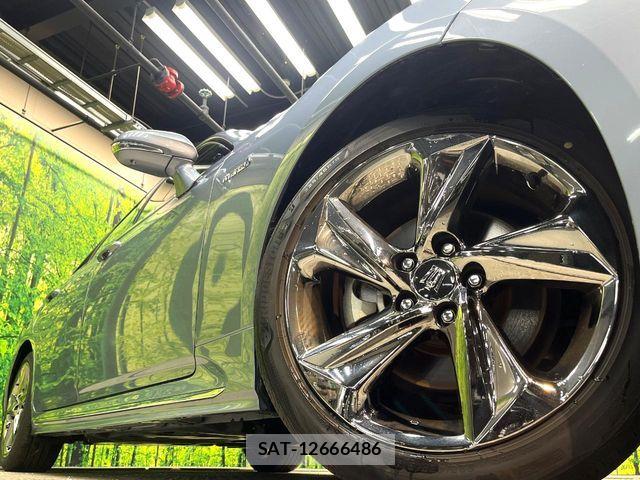 Toyota CROWN SEDAN 2019-09 8524157-12