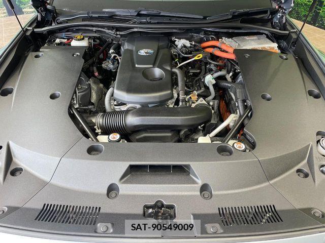 Toyota CROWN SEDAN 2020-04 8524161-18