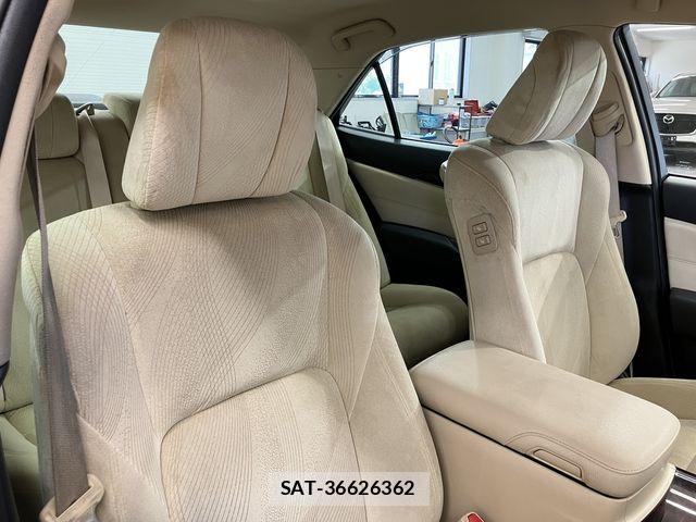 Toyota CROWN SEDAN 2015-11 8524178-12