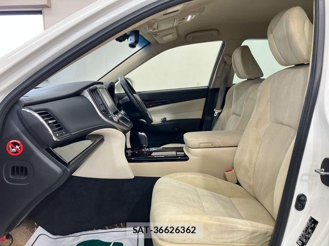 Toyota CROWN SEDAN 2015-11 8524178-18