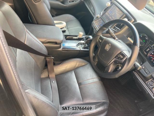 Toyota CROWN SEDAN 2016-05 8524177-9