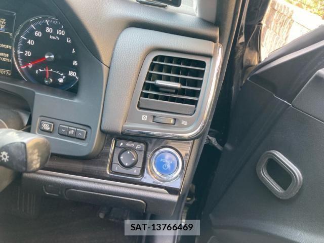 Toyota CROWN SEDAN 2016-05 8524177-11