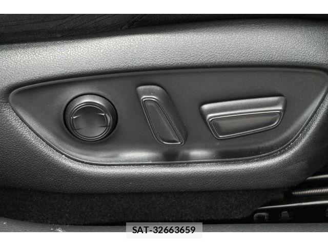 Toyota CROWN SEDAN 2019-07 8524163-16