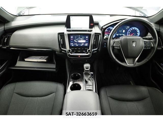Toyota CROWN SEDAN 2019-07 8524163-1