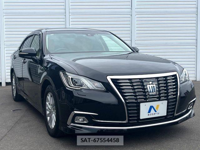 Toyota CROWN SEDAN 2017-03 8524173-16
