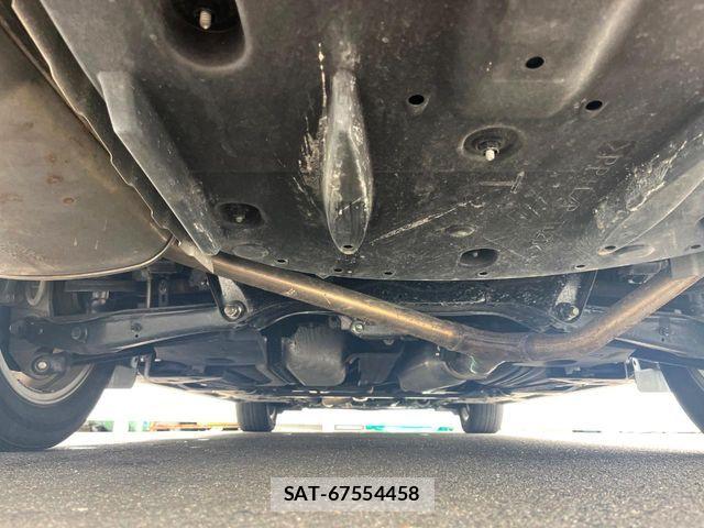 Toyota CROWN SEDAN 2017-03 8524173-19
