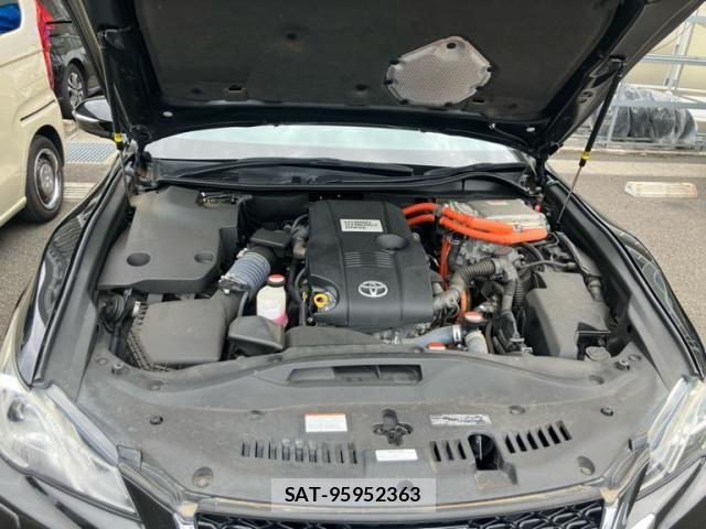 Toyota CROWN SEDAN 2016-01 8561563-18