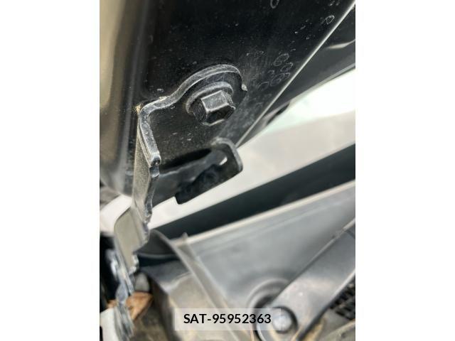 Toyota CROWN SEDAN 2016-01 8561563-19