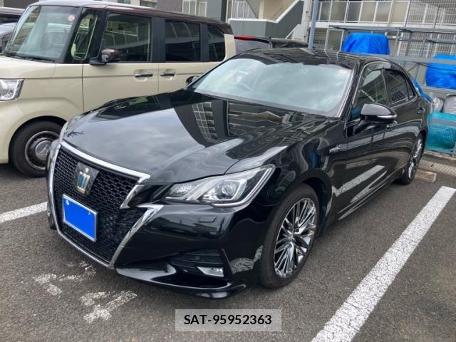 Toyota CROWN SEDAN 2016-01 8561563-2
