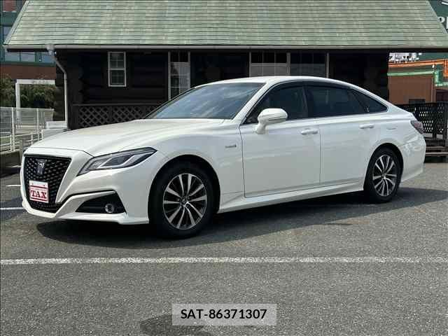 Toyota CROWN SEDAN 2019-03 8561557-0