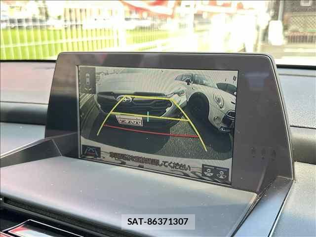 Toyota CROWN SEDAN 2019-03 8561557-9
