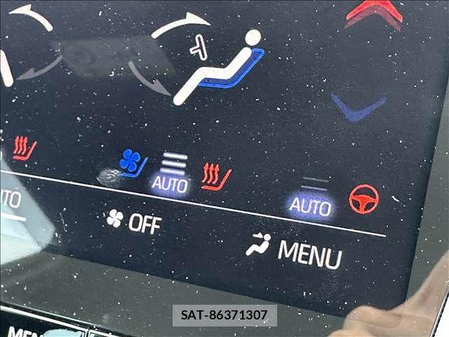 Toyota CROWN SEDAN 2019-03 8561557-11