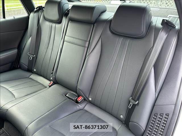 Toyota CROWN SEDAN 2019-03 8561557-5