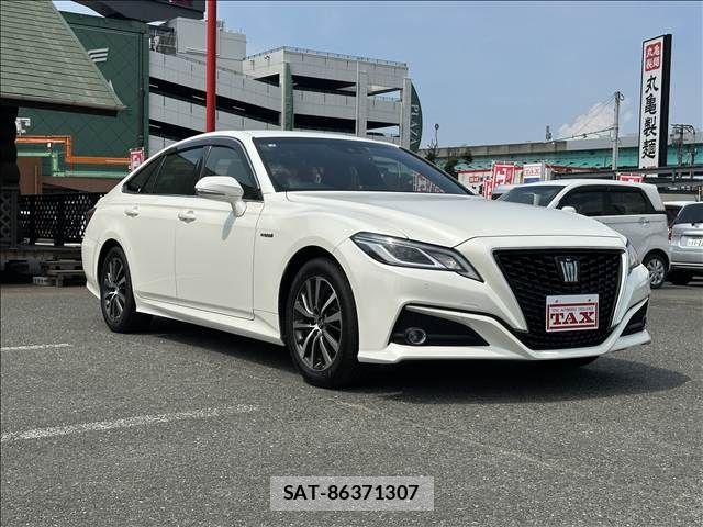 Toyota CROWN SEDAN 2019-03 8561557-6