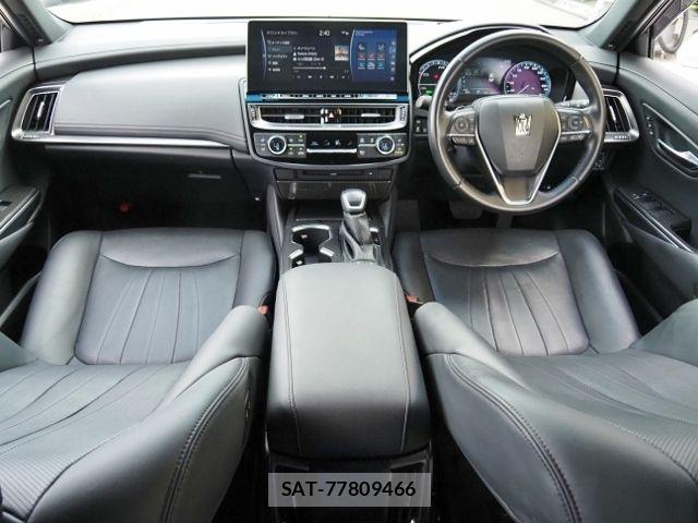 Toyota CROWN SEDAN 2021-07 8561549-10