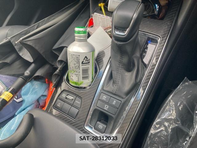 Toyota CROWN SEDAN 2020-12 8561548-22