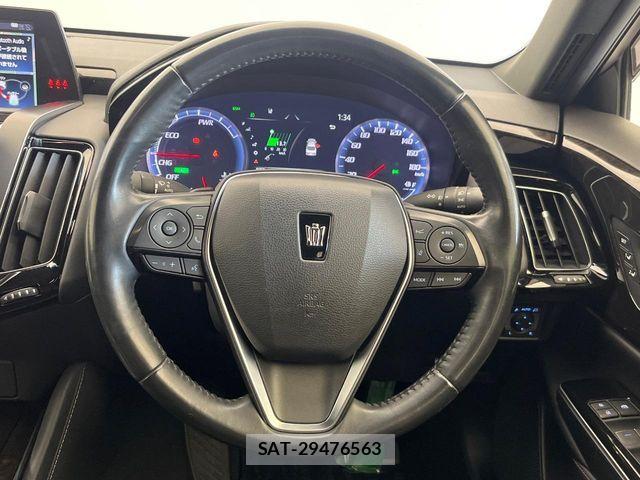 Toyota CROWN SEDAN 2018-12 8561553-10