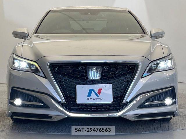 Toyota CROWN SEDAN 2018-12 8561553-13