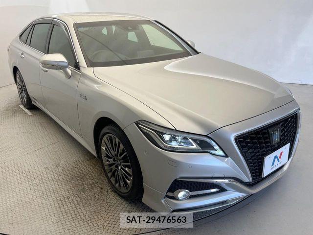 Toyota CROWN SEDAN 2018-12 8561553-15