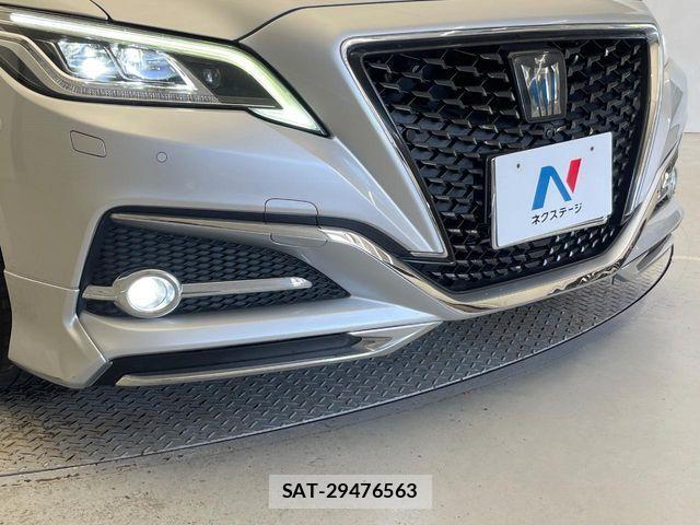 Toyota CROWN SEDAN 2018-12 8561553-2