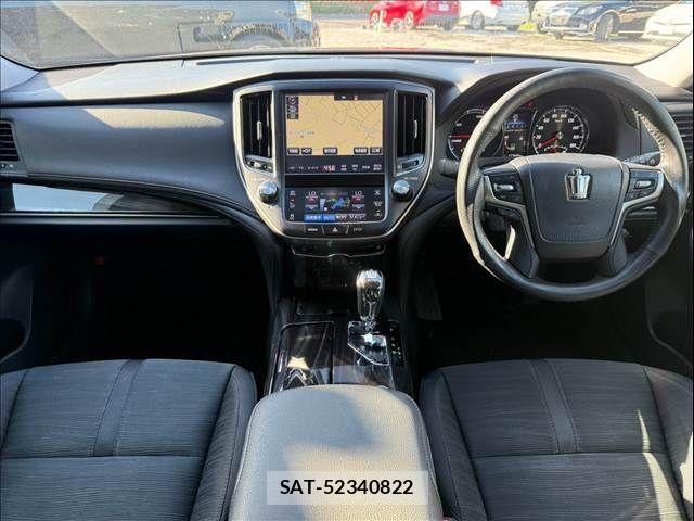 Toyota CROWN SEDAN 2015-11 8561562-9