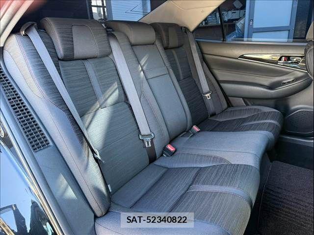 Toyota CROWN SEDAN 2015-11 8561562-11