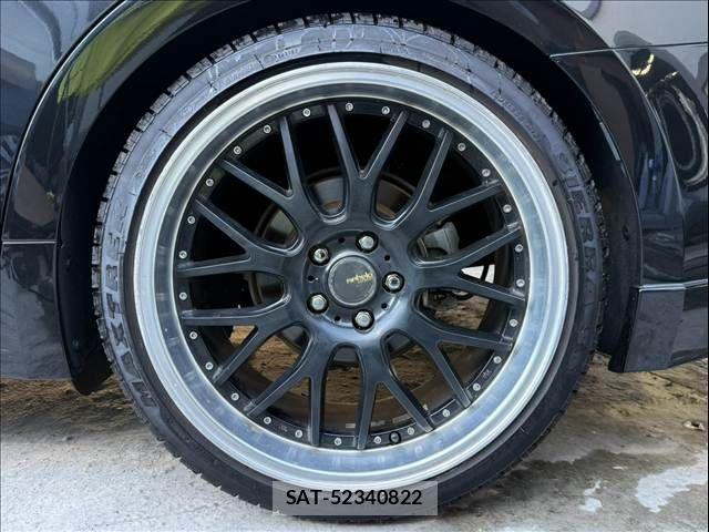 Toyota CROWN SEDAN 2015-11 8561562-17