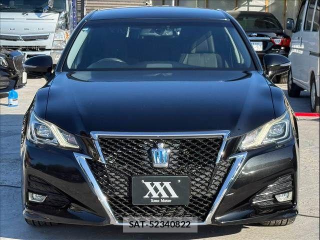 Toyota CROWN SEDAN 2015-11 8561562-1