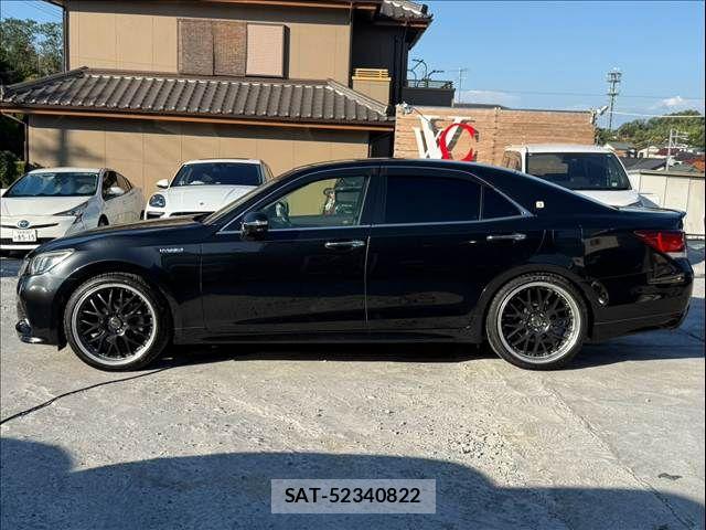 Toyota CROWN SEDAN 2015-11 8561562-7