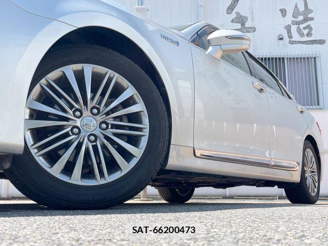 Toyota CROWN SEDAN 2014-07 8561568-11