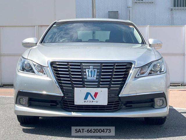 Toyota CROWN SEDAN 2014-07 8561568-12