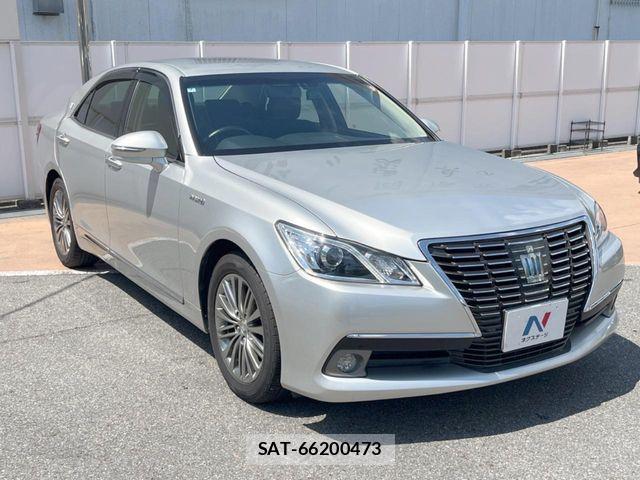 Toyota CROWN SEDAN 2014-07 8561568-14