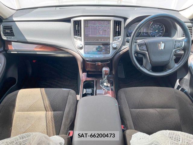 Toyota CROWN SEDAN 2014-07 8561568-1