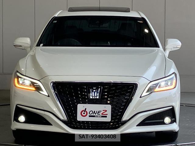 Toyota CROWN SEDAN 2019-09 8561556-20