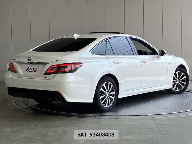 Toyota CROWN SEDAN 2019-09 8561556-22