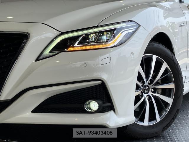 Toyota CROWN SEDAN 2019-09 8561556-4