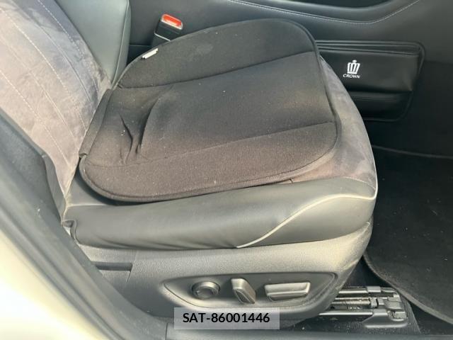 Toyota CROWN SEDAN 2020-07 8561551-15