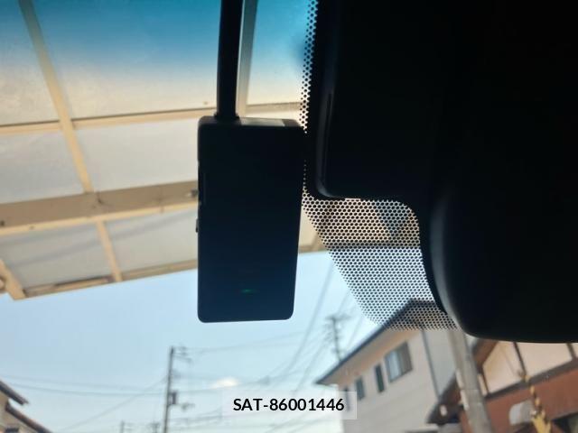 Toyota CROWN SEDAN 2020-07 8561551-28
