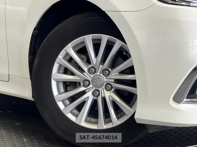 Toyota CROWN SEDAN 2017-06 8561561-3
