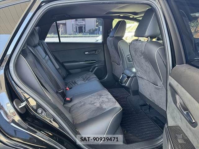 Toyota CROWN SEDAN 2018-07 8561555-16