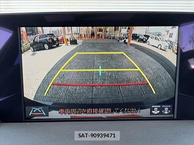 Toyota CROWN SEDAN 2018-07 8561555-22