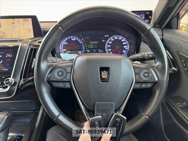 Toyota CROWN SEDAN 2018-07 8561555-6