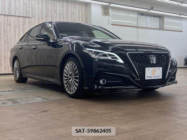 Toyota CROWN SEDAN 2021-07 8561554-14