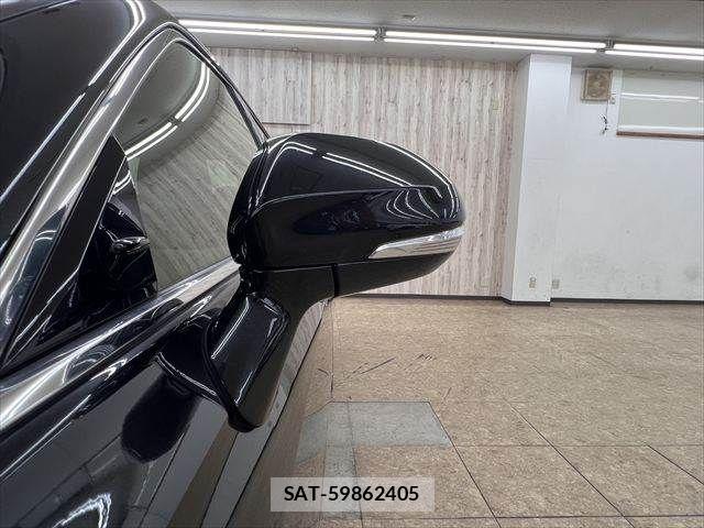 Toyota CROWN SEDAN 2021-07 8561554-24
