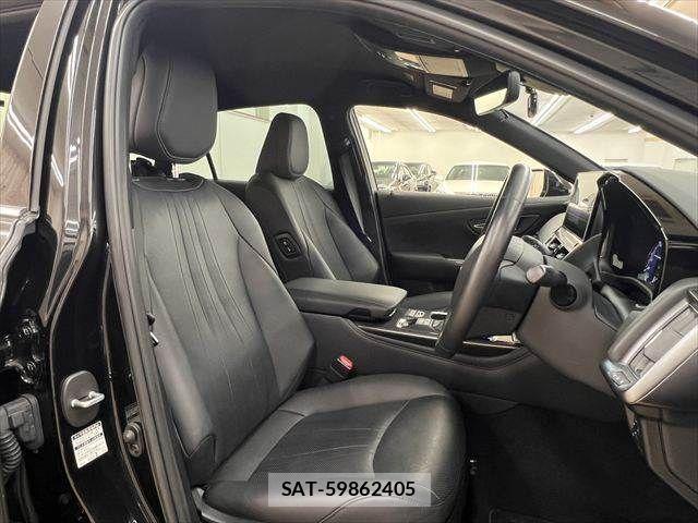 Toyota CROWN SEDAN 2021-07 8561554-6