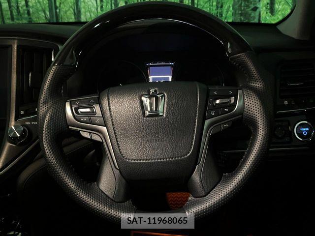 Toyota CROWN SEDAN 2015-12 8561558-12