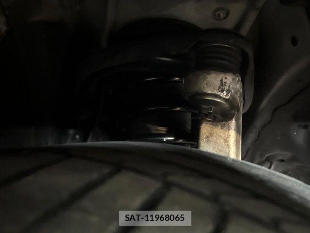 Toyota CROWN SEDAN 2015-12 8561558-17