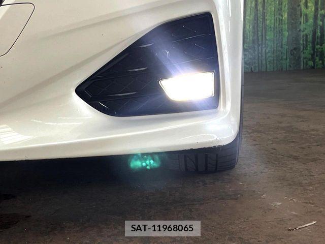 Toyota CROWN SEDAN 2015-12 8561558-19